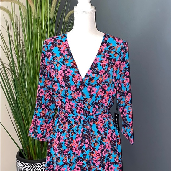 Dress - Picture 2 of 4